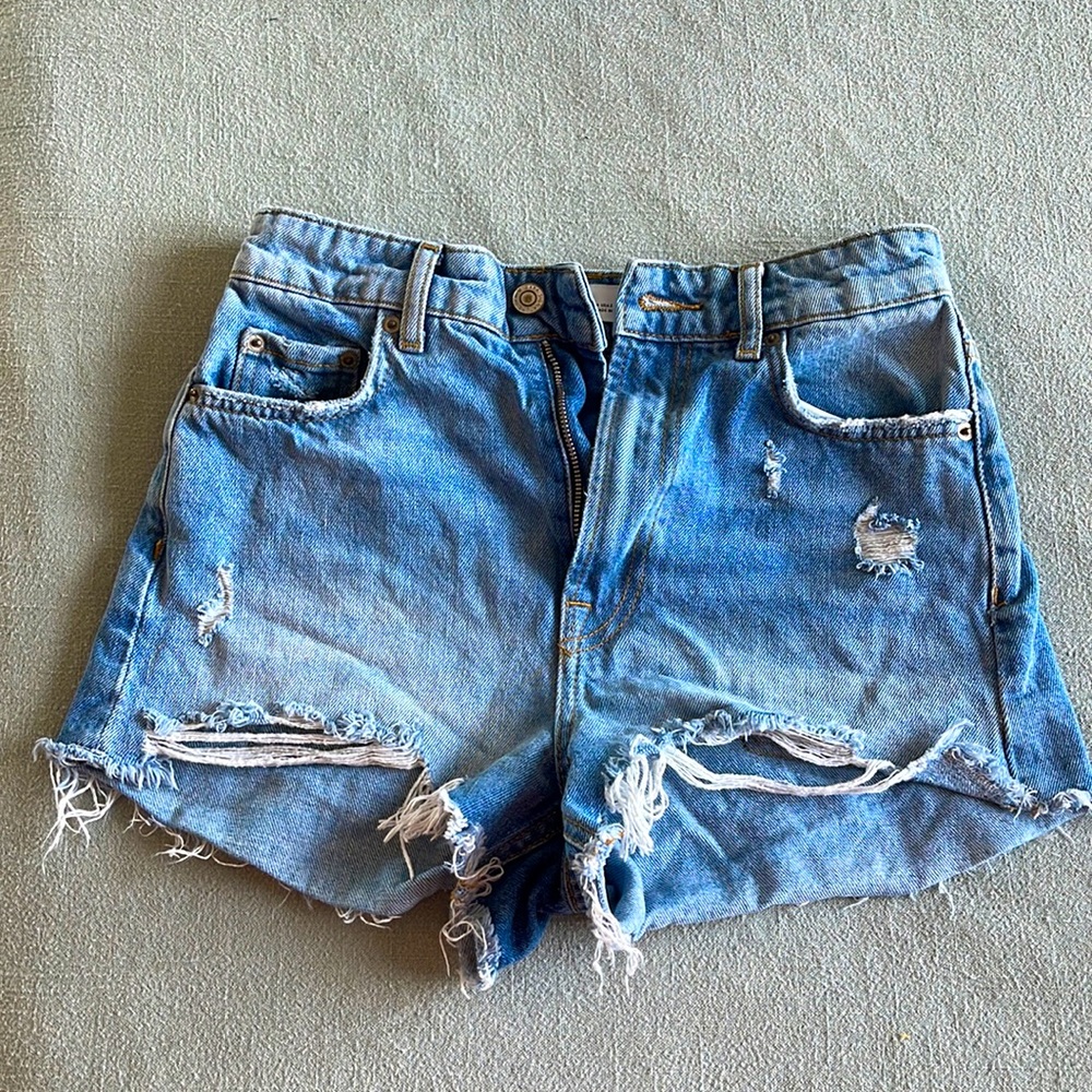 Zara Cut-Off Denim Shorts